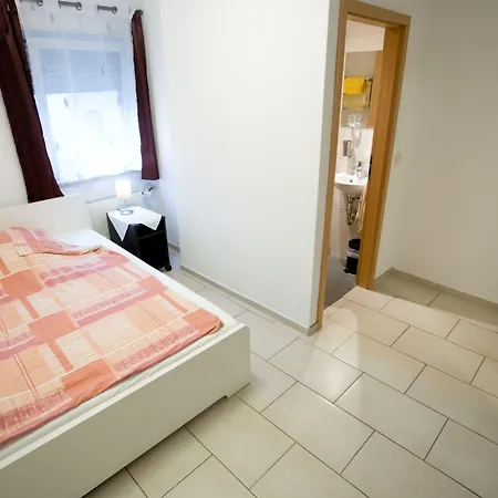 Frankenthaler Hof 2*