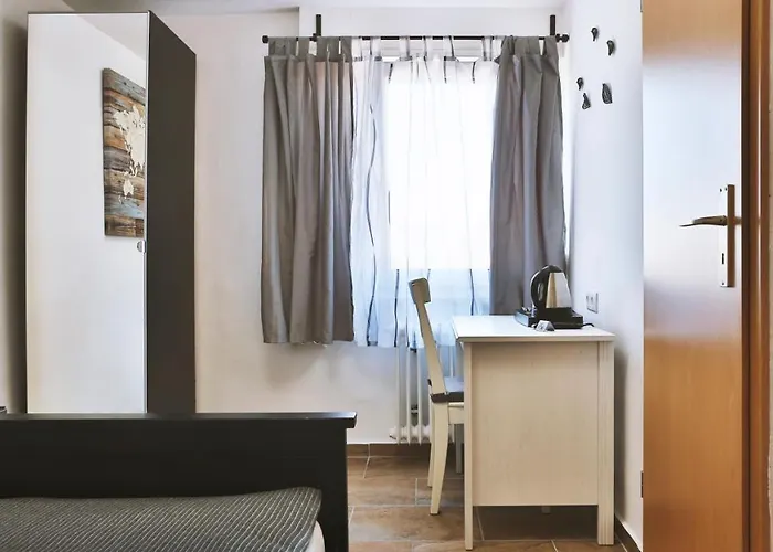 Frankenthaler Hof Hotel 2*