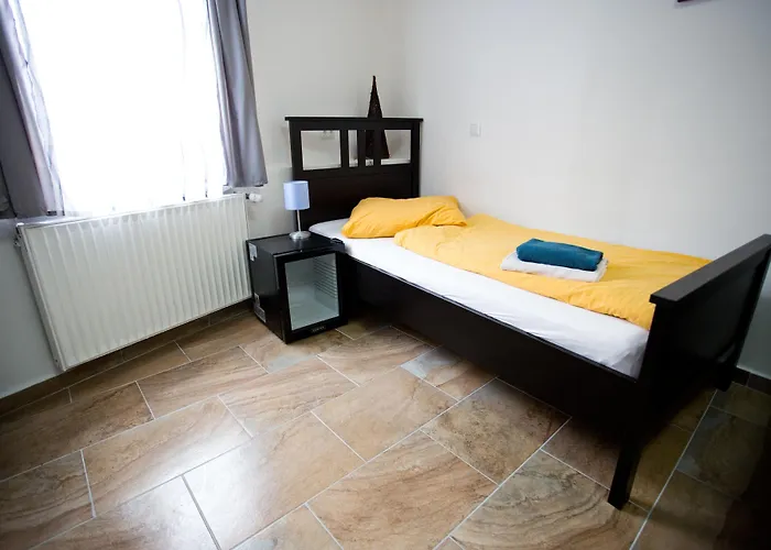 Hotel Frankenthaler Hof 2*