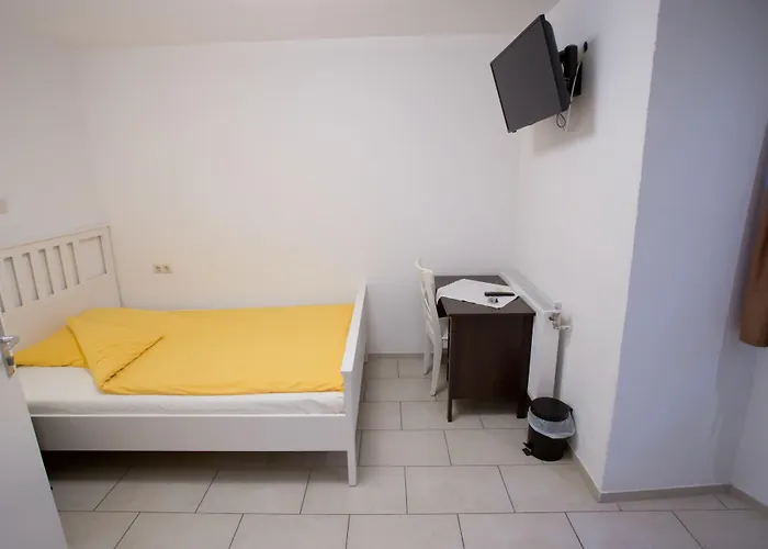 Hotel Frankenthaler Hof 2*